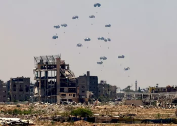 120 toneladas de ayuda lanzadas a Gaza mientras Canadá se une a la misión internacional
