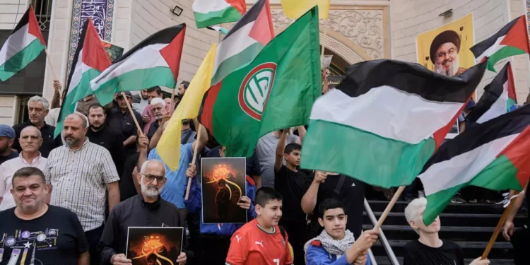 Hezbolá dice que el llamado de Beirut al desarme inminente del grupo es un “gran error”