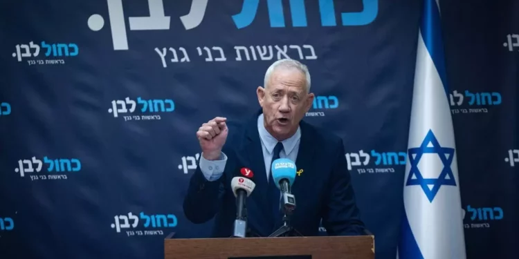 Gantz critica la decisión de tomar el control de la ciudad de Gaza