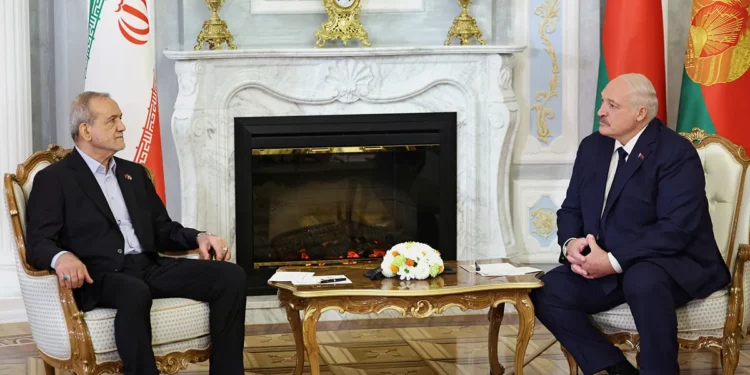 Bielorrusia e Irán reforzarán sus lazos militares y otros vínculos
