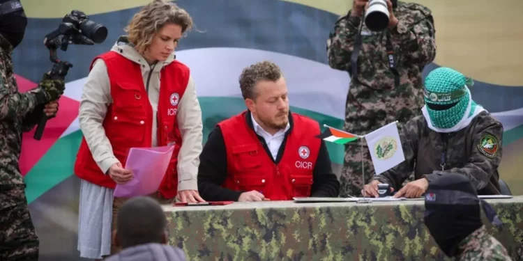 La Cruz Roja declaró que la ofensiva ampliada de Israel para conquistar la ciudad de Gaza y atacar las posiciones restantes de Hamás en la Franja es “intolerable”.