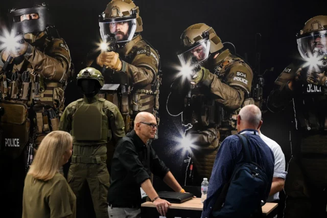 Reino Unido excluye a delegación israelí de feria de armas en Londres por Gaza