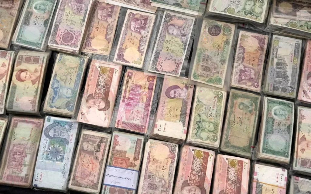 Irán reanuda plan para eliminar cuatro ceros de su moneda nacional