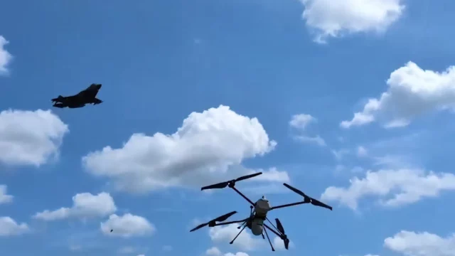 El dron C100 mejora precisión de ataque del F-35A