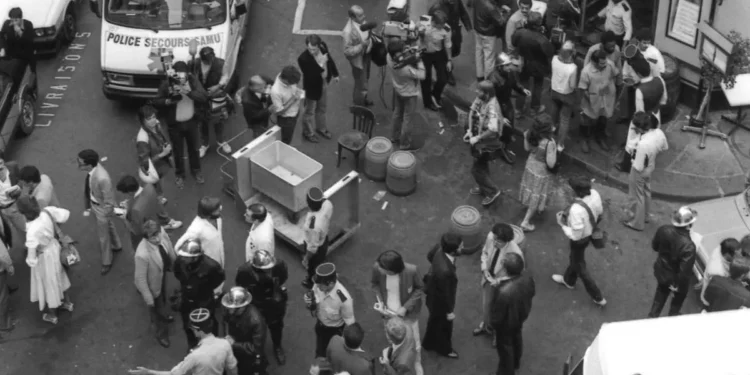 Francia enjuiciará a seis palestinos por ataque mortal en París en 1982