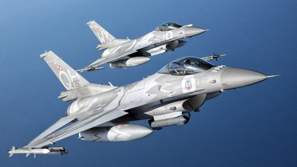 Polonia adquiere Viper Shield para modernizar flota de F-16