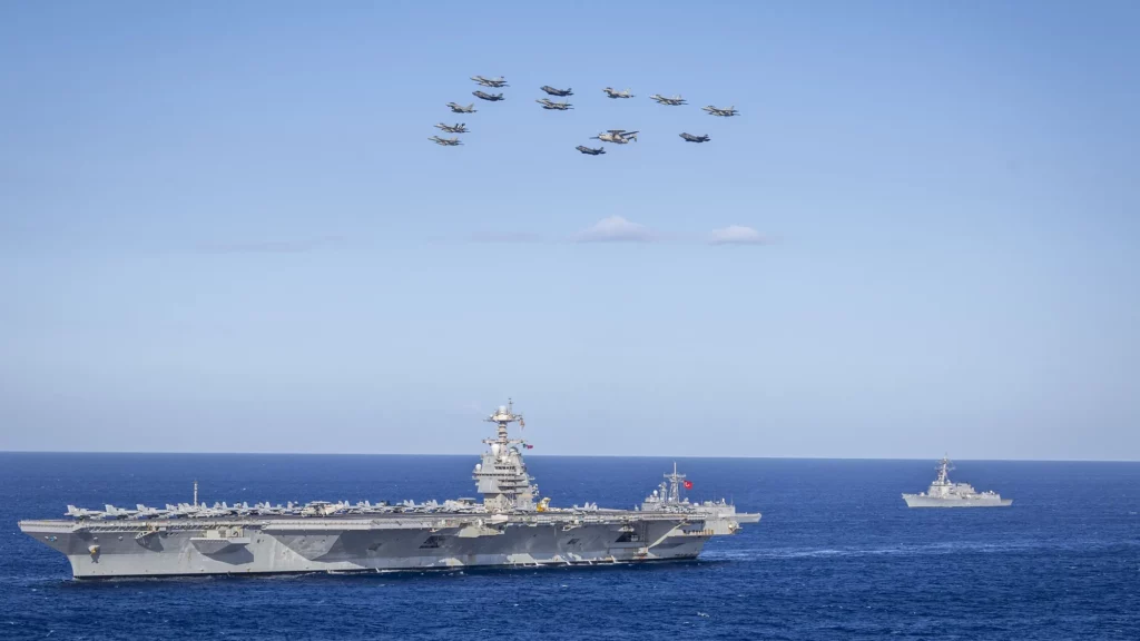 Aviones F-35 y F/A-18F Super Hornet simulan ataques en Rumanía