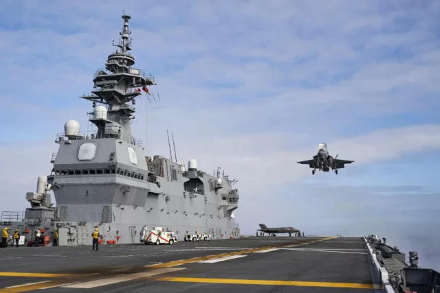Cuatro buques aliados con F-35 ejecutan maniobra naval frente a China