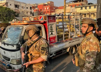 Facciones palestinas del Líbano entregan sus armas al ejército