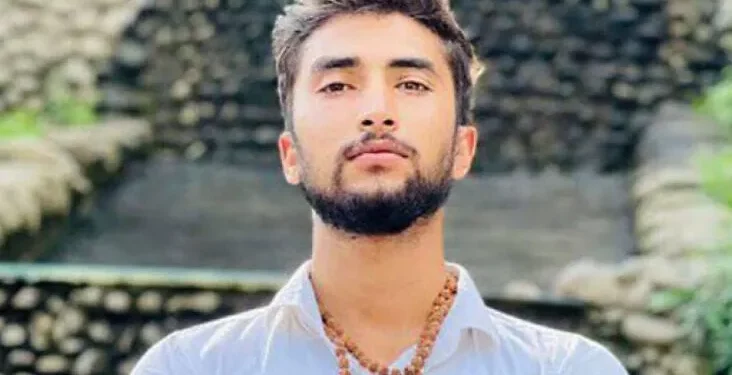 La familia del rehén nepalí Joshi llega a Israel para buscar el regreso de su hijo
