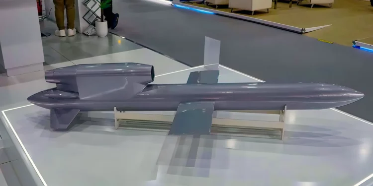 Ucrania produce misil Flamingo con alcance de 3.000 km para atacar Rusia