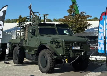 Finlandia moderniza su artillería con el mortero autopropulsado GTP TREMOS de 120 mm