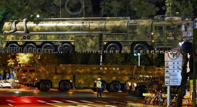China presenta el HQ-29: un misil que destruye satélites militares
