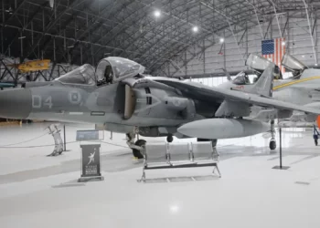 El último vuelo de la leyenda: despedida amarga del AV-8B+ Harrier II