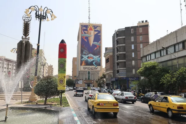 Irán anuncia nuevos misiles “superiores” y amenaza a Israel
