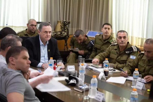 Ministro de Defensa de Israel recibe plan para controlar la ciudad de Gaza