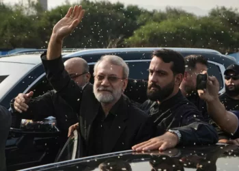 Jefe de seguridad iraní en Beirut afirma que Teherán “apoyará” al Líbano
