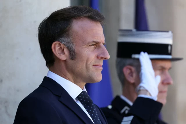 Francia considera abrir embajada en “Palestina” en Judea y Samaria