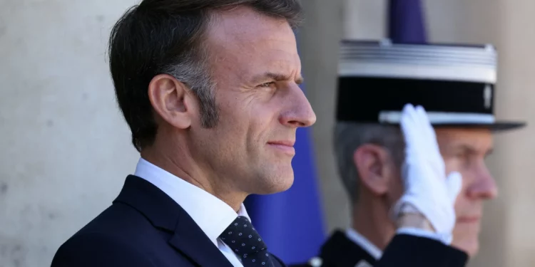 Francia considera abrir embajada en “Palestina” en Judea y Samaria