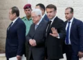 La política de Macron: Apaciguar a islamistas mientras confronta a Israel