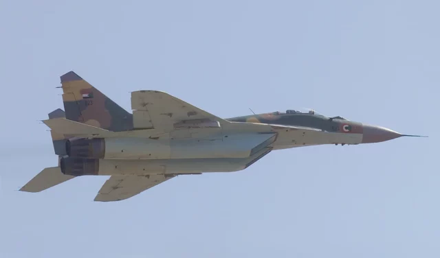 Un MiG-29 sudanés derriba un avión emiratí con mercenarios colombianos
