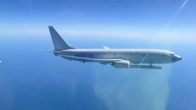 Piloto ruso grabó el sensor extendido del P-8 Poseidon