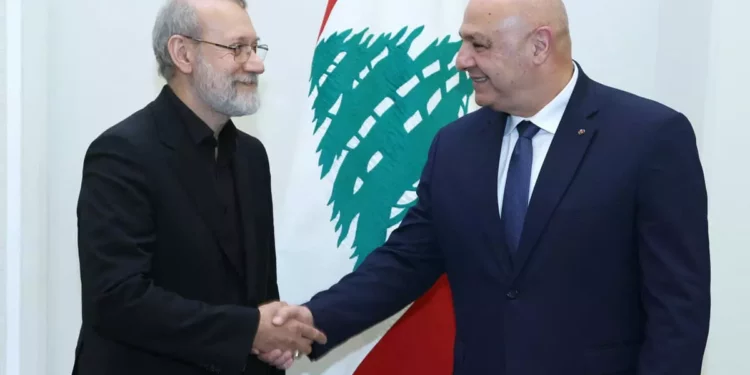 Presidente libanés advierte a Irán que no se le permitirá armar a Hezbolá