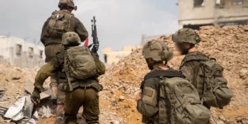 Israel promete destruir la ciudad de Gaza a menos que Hamás entregue a los rehenes