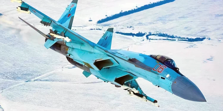 El Su-35 ruso proporciona cobertura para los ataques rusos en Ucrania