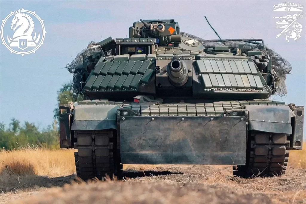 Ucrania refuerza tanques M1A1 SA Abrams con blindaje reactivo
