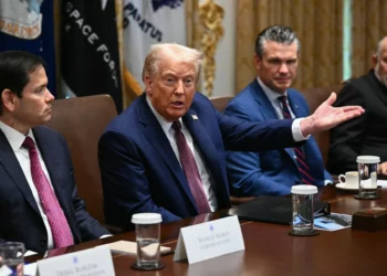 Donald Trump preside reunión sobre Gaza con Blair y Kushner