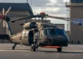 El UH-60 Black Hawk modificado en las instalaciones de Sikorsky en West Palm Beach, Florida, durante la prueba en tierra del motor GE T901. (Crédito de la imagen: Sikorsky)