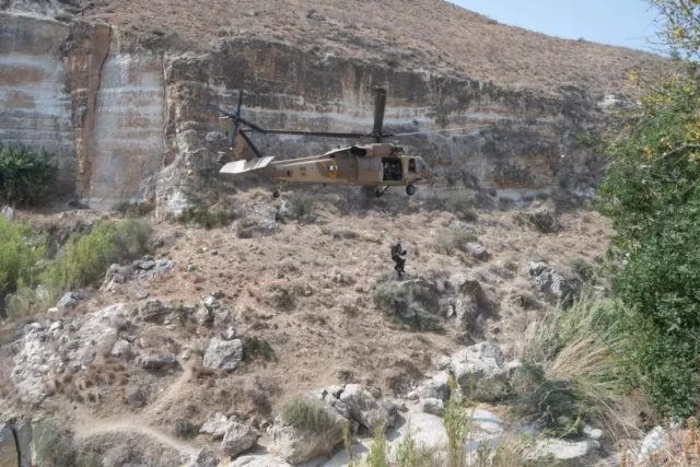 Unidad especial rescató a 17 personas en sendero por ola de calor