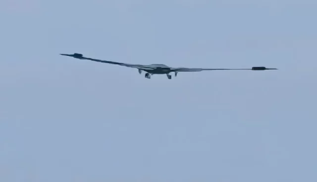 Robots de combate: WZ-X y YFQ-42A cambian la guerra para siempre