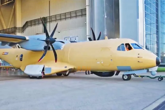 Primer C295 MSA español sale de línea de ensamblaje final en Sevilla