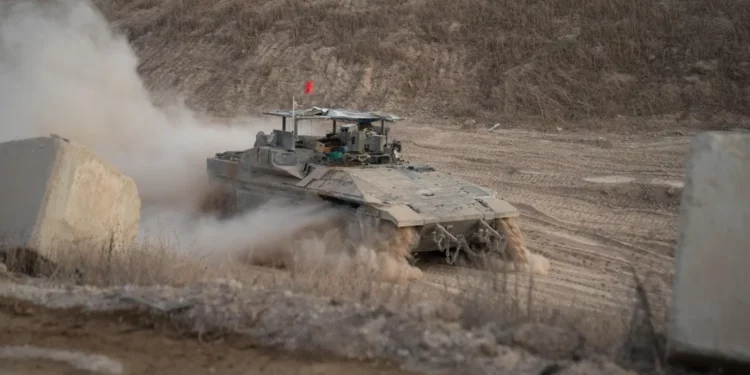 Tropas que operan en la Franja de Gaza en una foto sin fecha publicada el 24 de agosto de 2025 (Fuerzas de Defensa de Israel)