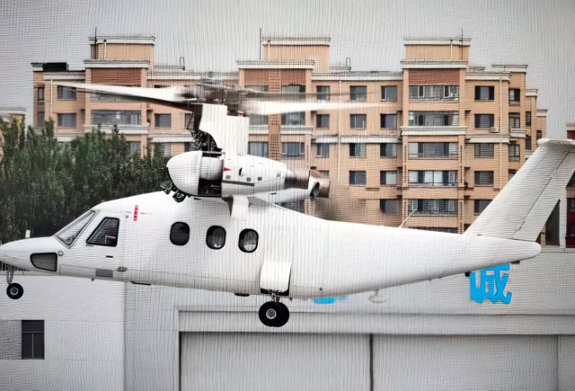 El primer helicóptero tripulado de China con rotores basculantes despega
