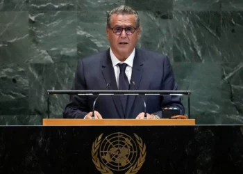 El primer ministro de Marruecos, Aziz Akhannouch, se dirige al 80.º periodo de sesiones de la Asamblea general de las Naciones Unidas, el 23 de septiembre de 2025, en la sede de la ONU en Nueva York. (Foto AP/Pamela Smith)