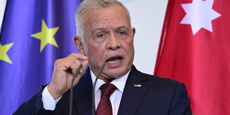 El rey jordano rechaza cualquier movimiento israelí para anexar Judea y Samaria
