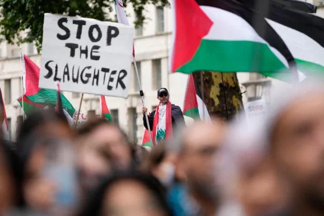 Más de 20% de adultos británicos muestran actitudes antisemitas