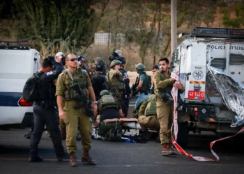 Terrorista palestino atropella y hiere a dos adolescentes israelíes