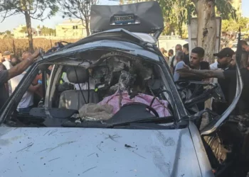 Israel investiga tras un ataque contra un Hezbolá que también mata a cuatro civiles libaneses