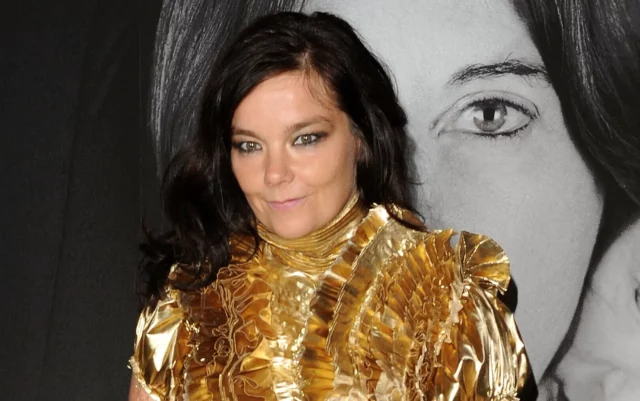Bjork retira su música de servicios de transmisión en Israe