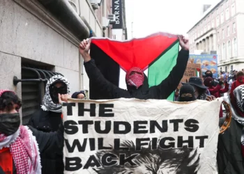 Columbia nombra a profesor que apoyó la “resistencia” contra Israel