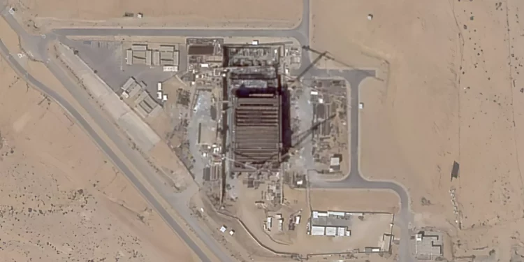 Fotos satelitales muestran intensa actividad en la central nuclear de Dimona