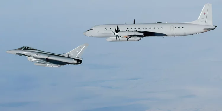 Eurofighter de Alemania interceptan un IL-20M ruso en el Báltico