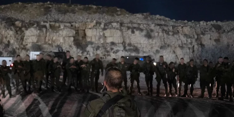 Las FDI arrestan a 70 palestinos buscados en operativos antiterroristas