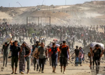 Cientos de gazatíes abandonaron la Franja ayer para recibir atención médica