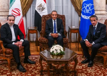 Irán acuerda nuevo marco de cooperación con el OIEA