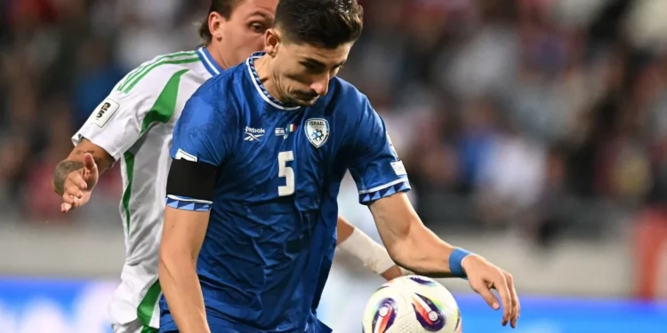 Asociación de Fútbol de Israel acusa a Reebok de exigir retiro de logotipo